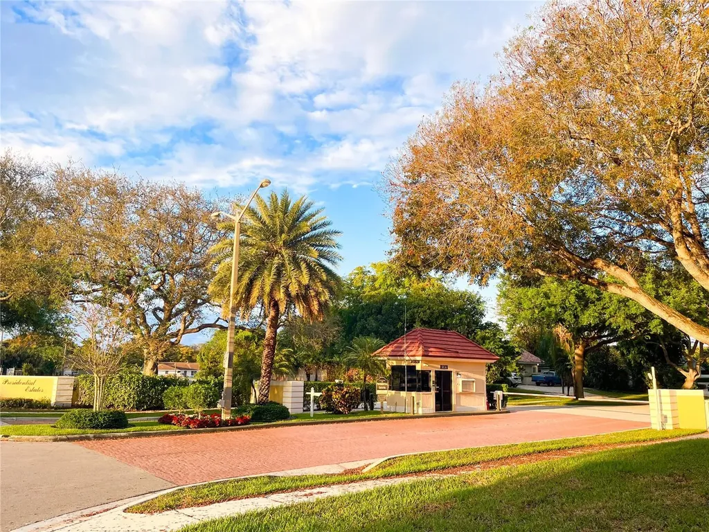 3635 Whitehall Drive West Palm Beach FL 33401
