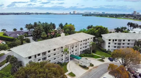 3635 Whitehall Drive West Palm Beach FL 33401