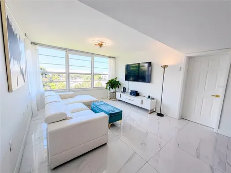 3635 Whitehall Drive West Palm Beach FL 33401
