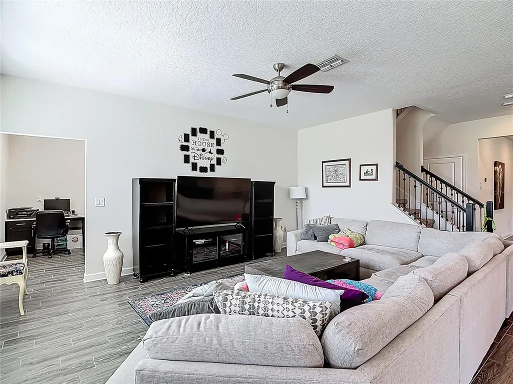 460 Brunswick Drive Davenport FL 33837