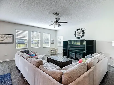 460 Brunswick Drive Davenport FL 33837