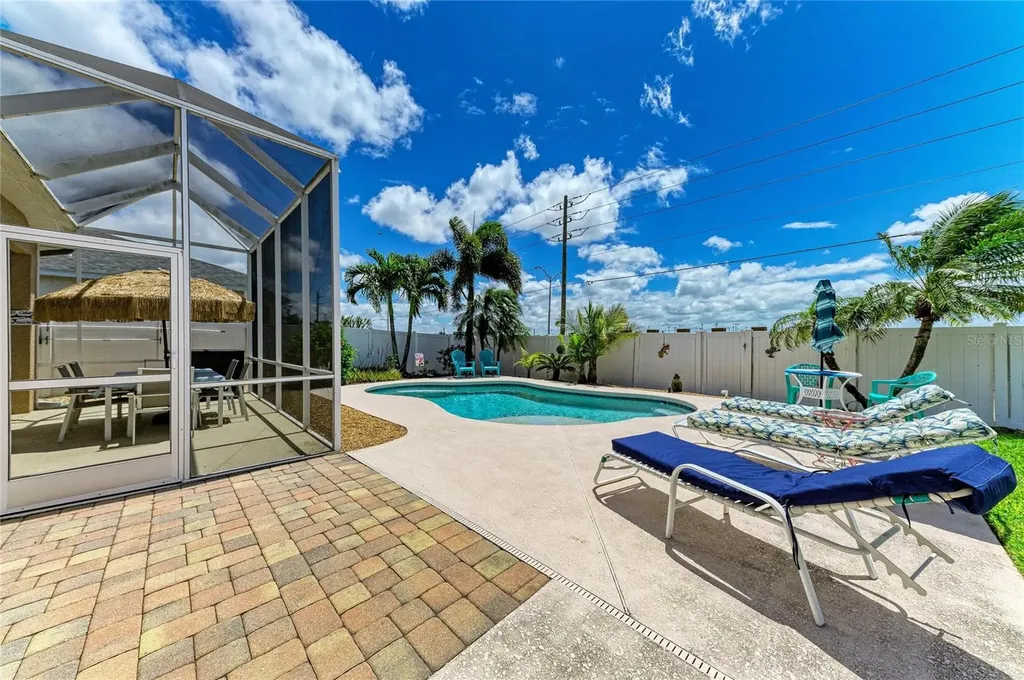 5210 52nd Avenue W Bradenton FL 34210