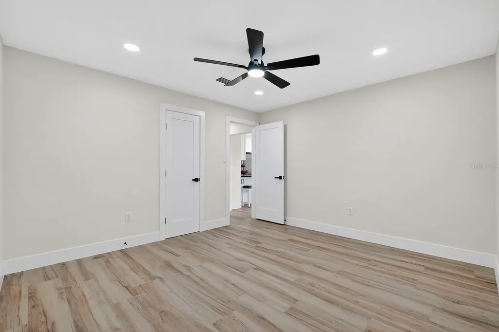 553 Calhoun Street South Daytona FL 32119