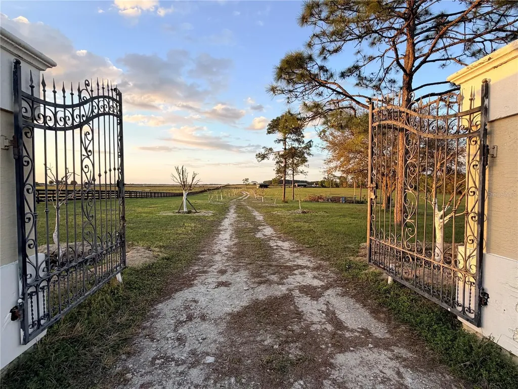 12451 NE 20th Street Williston FL 32696