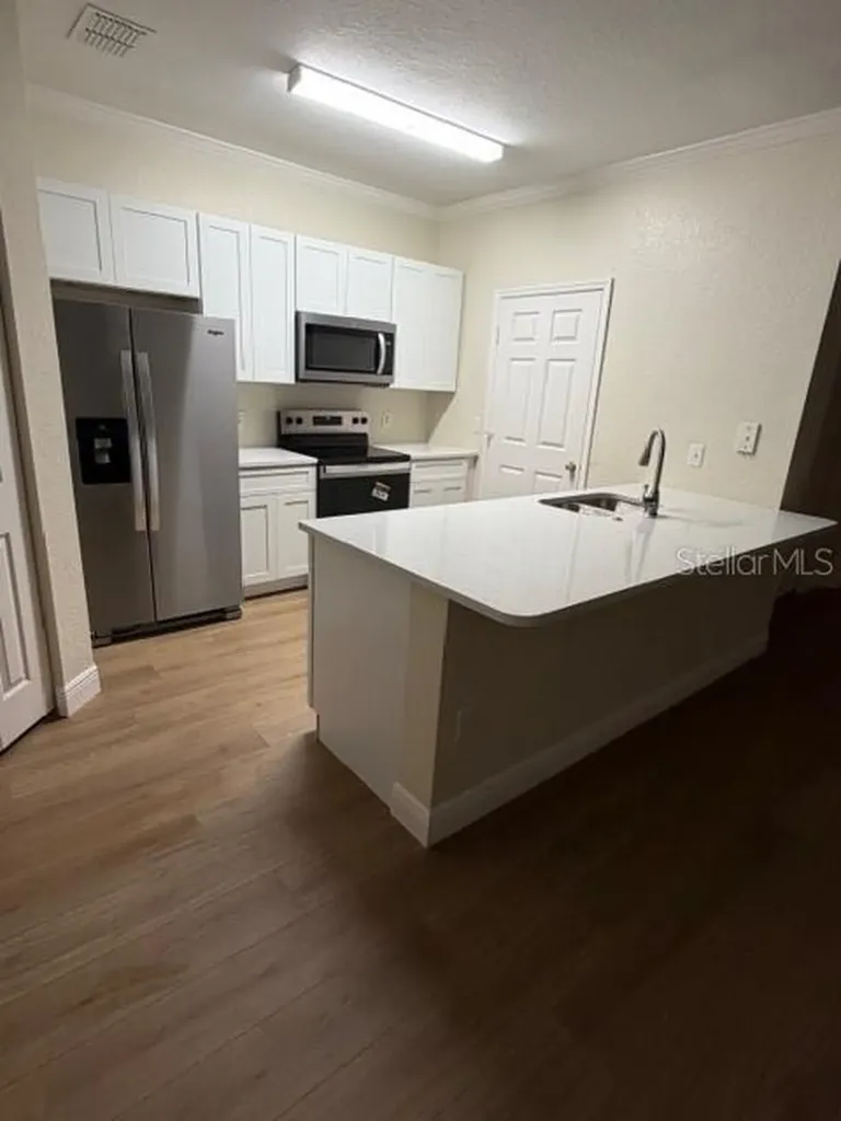 3707 Conroy Road Orlando FL 32839