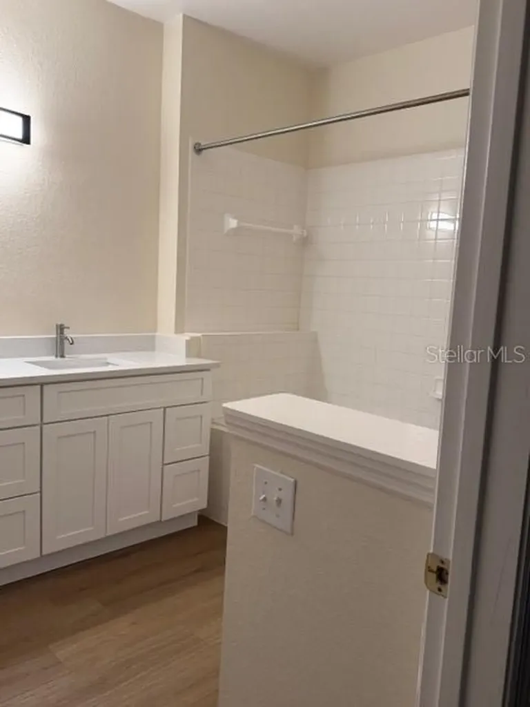 3707 Conroy Road Orlando FL 32839