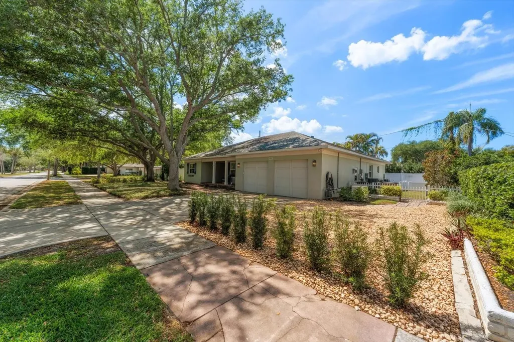 500 Ponce De Leon Boulevard Belleair FL 33756