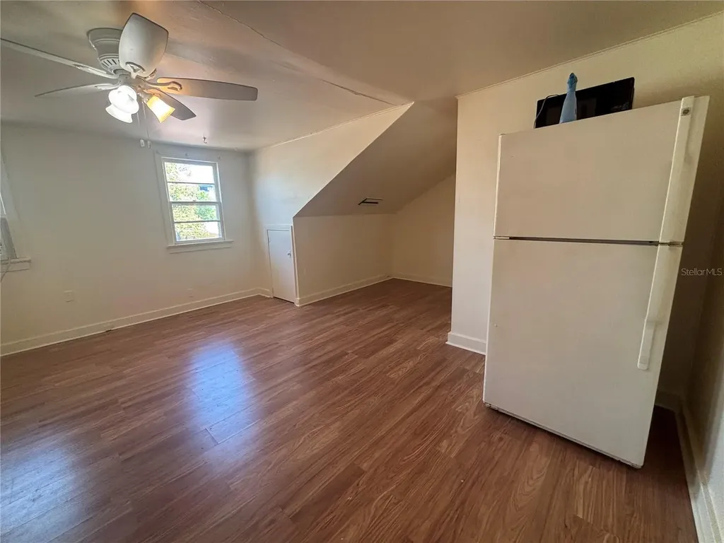 507 Cleveland Avenue SW Largo FL 33770