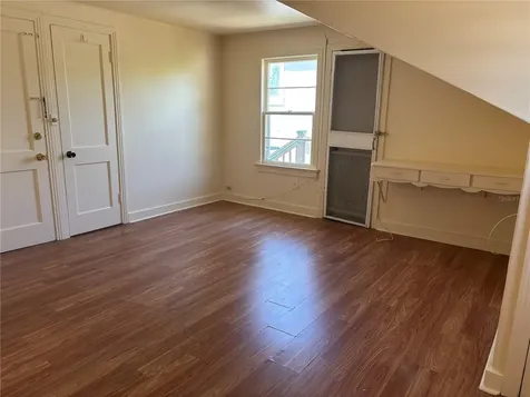 507 Cleveland Avenue SW Largo FL 33770
