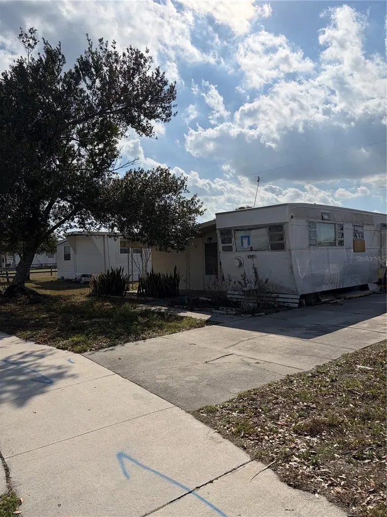 6349 20th Street Zephyrhills FL 33542
