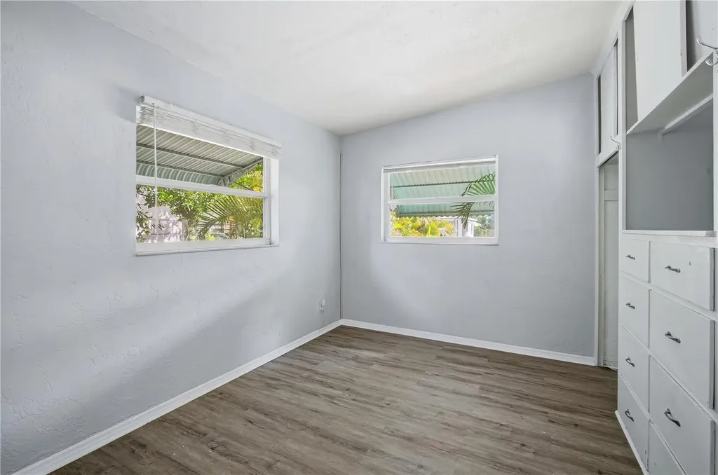 4933 13th Avenue S Gulfport FL 33707