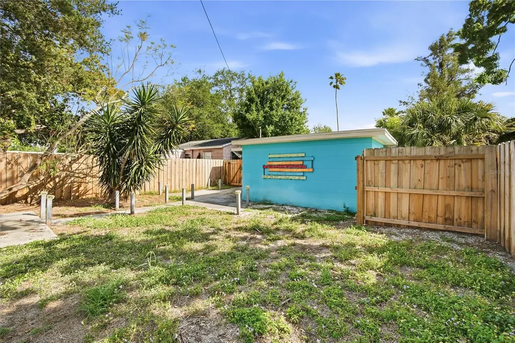 4933 13th Avenue S Gulfport FL 33707
