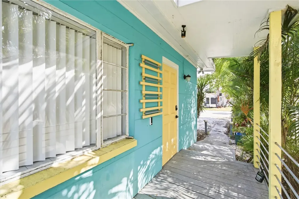 4933 13th Avenue S Gulfport FL 33707