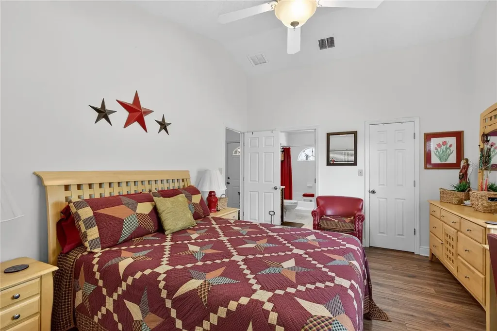 23440 Oak Lane Sorrento FL 32776