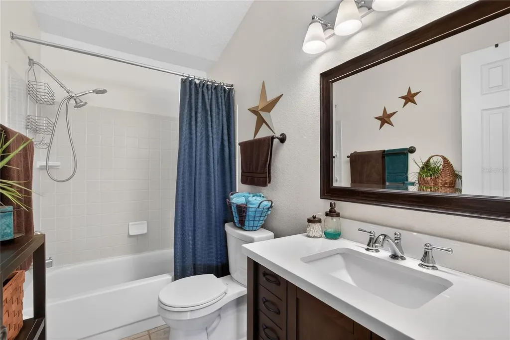 23440 Oak Lane Sorrento FL 32776