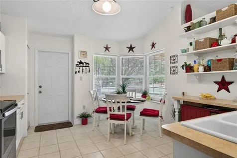 23440 Oak Lane Sorrento FL 32776