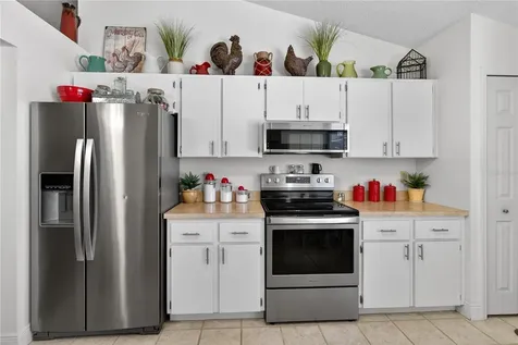 23440 Oak Lane Sorrento FL 32776