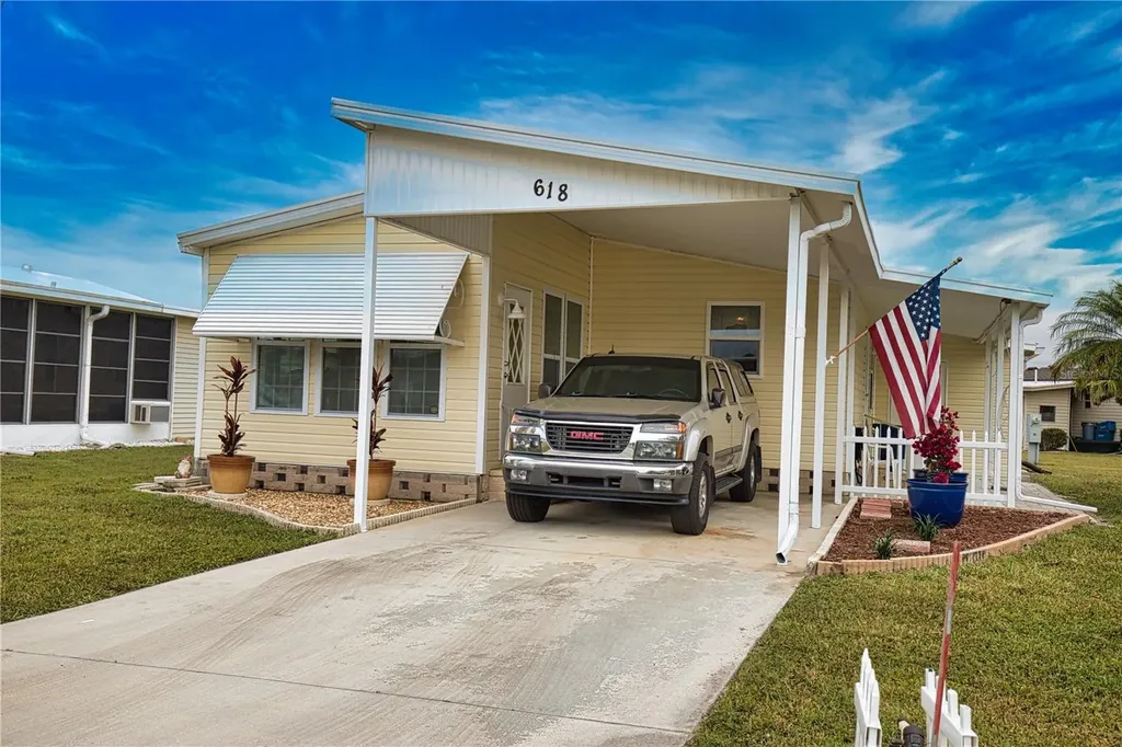 618 Iglesia Drive North Port FL 34287
