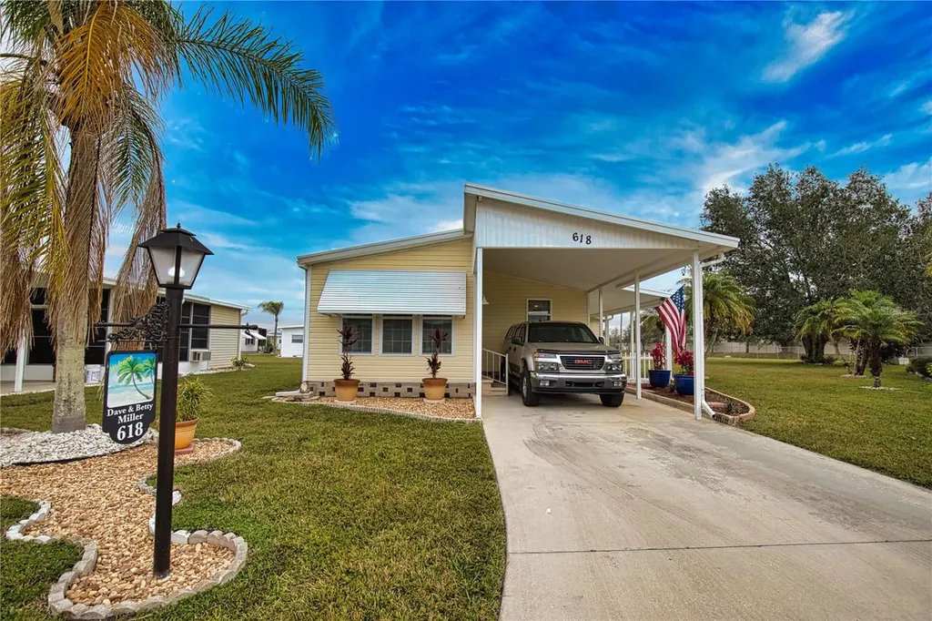 618 Iglesia Drive North Port FL 34287