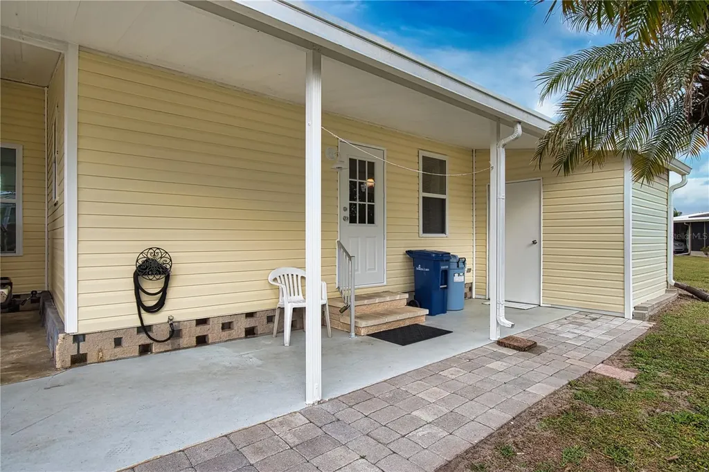 618 Iglesia Drive North Port FL 34287