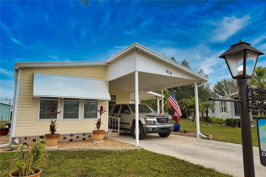 618 Iglesia Drive North Port FL 34287
