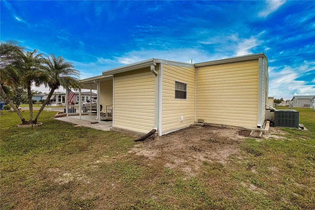 618 Iglesia Drive North Port FL 34287