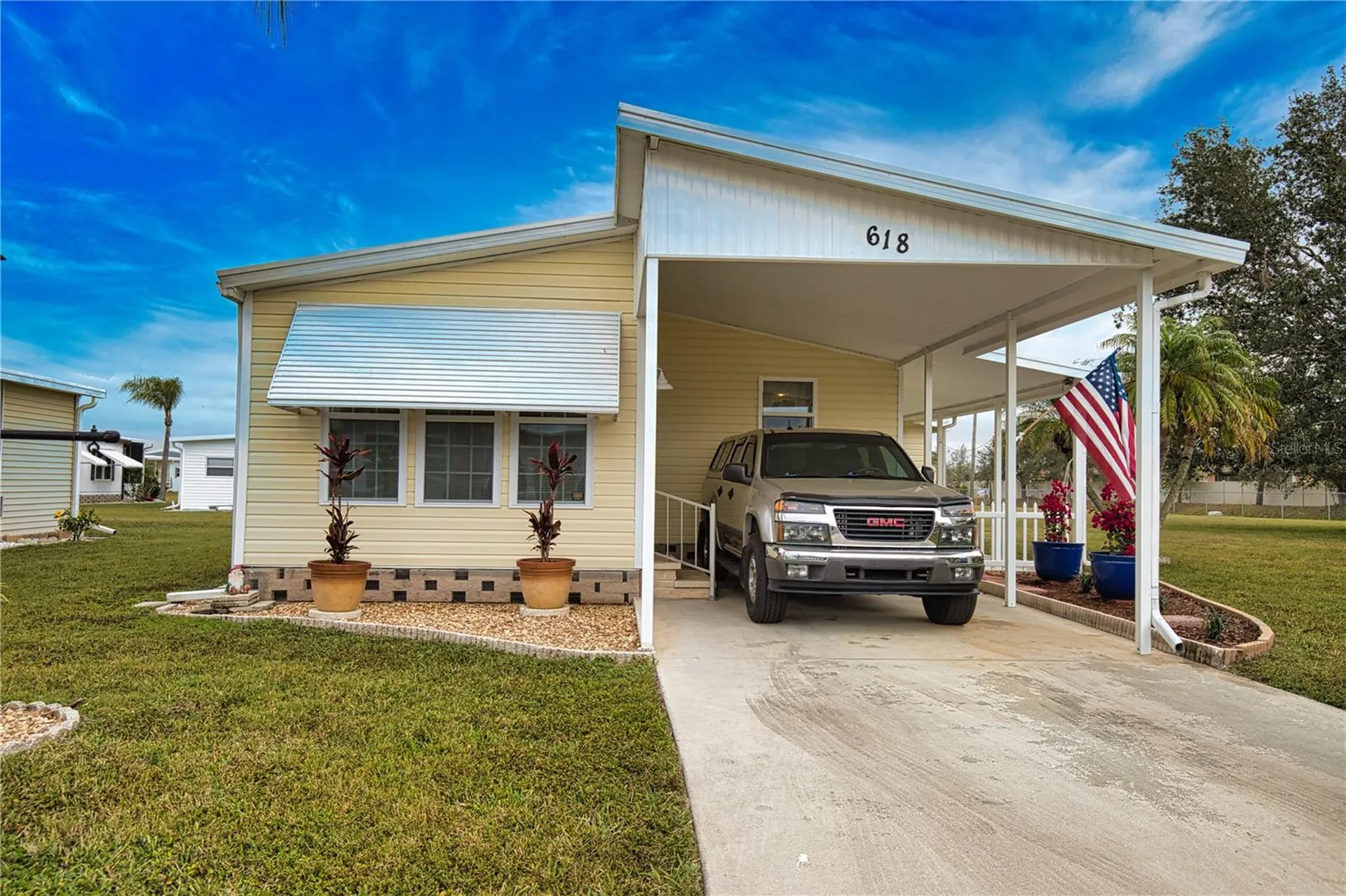 618 Iglesia Drive North Port FL 34287