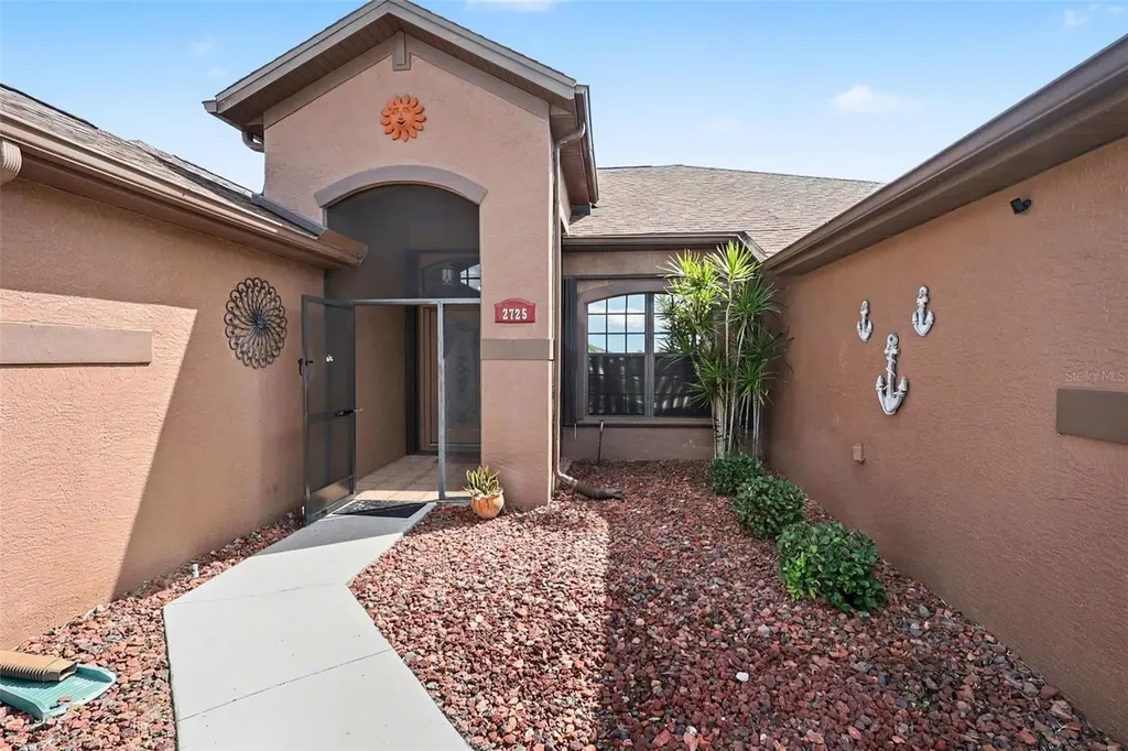2725 SW 28th Place Cape Coral FL 33914
