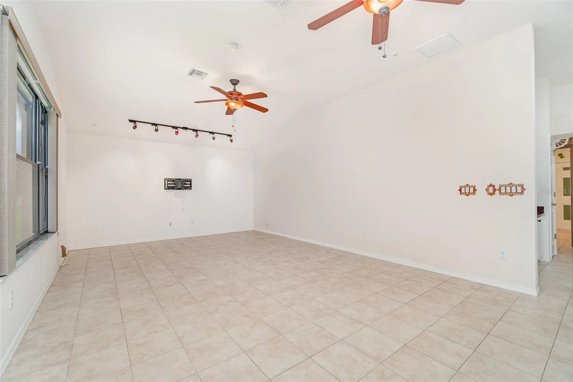 2725 SW 28th Place Cape Coral FL 33914