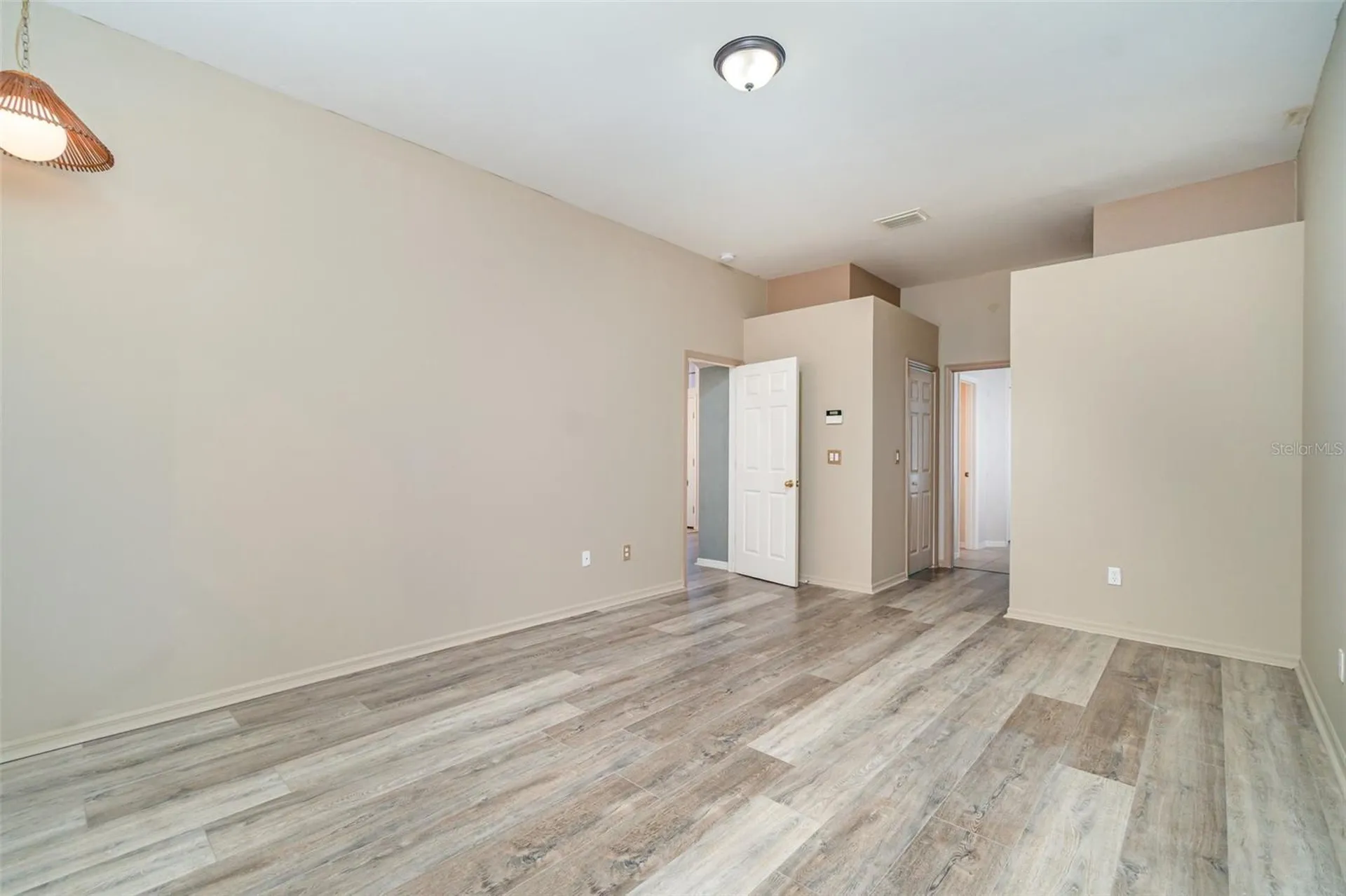 2725 SW 28th Place Cape Coral FL 33914