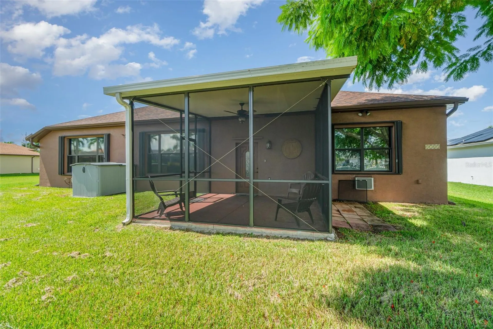 2725 SW 28th Place Cape Coral FL 33914