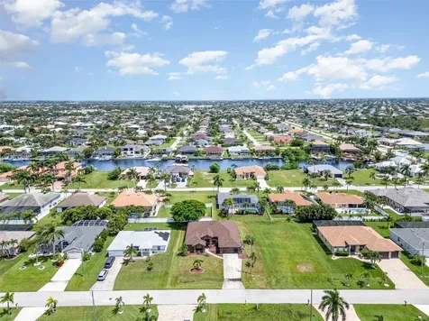2725 SW 28th Place Cape Coral FL 33914