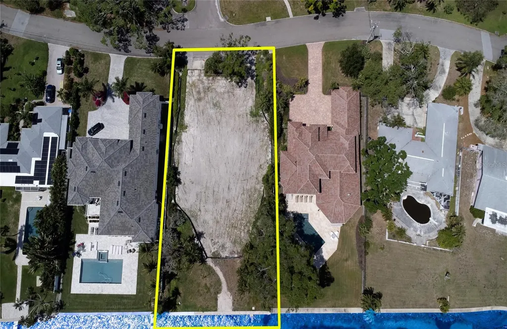 5926 Bahama Shores Drive S St Petersburg FL 33705
