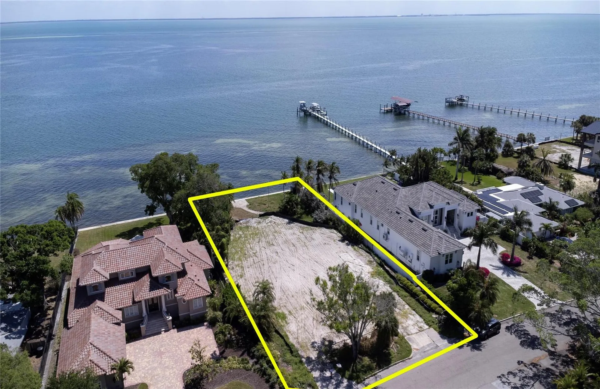 5926 Bahama Shores Drive S St Petersburg FL 33705