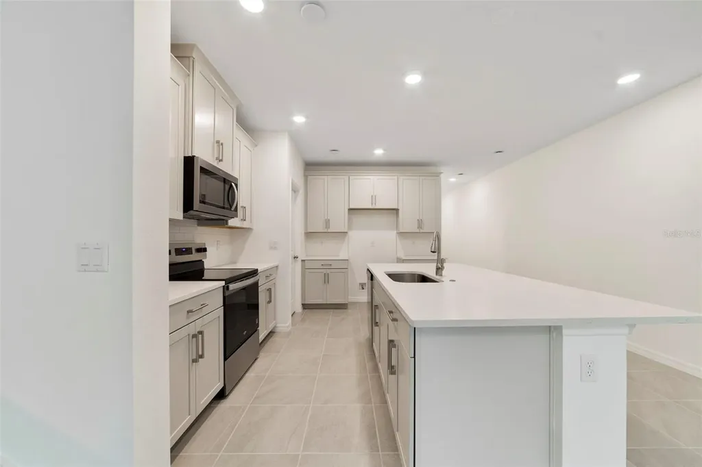 1665 Greenleaf Woods Cove Oviedo FL 32765