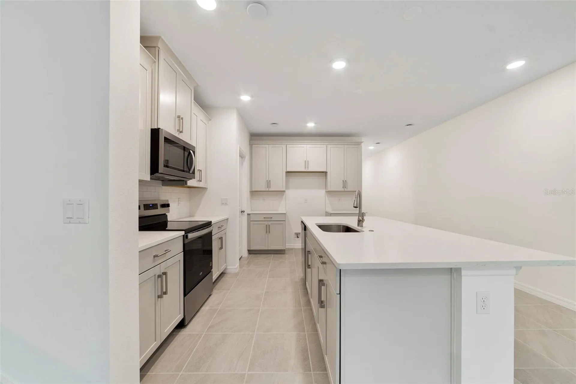 1665 Greenleaf Woods Cove Oviedo FL 32765