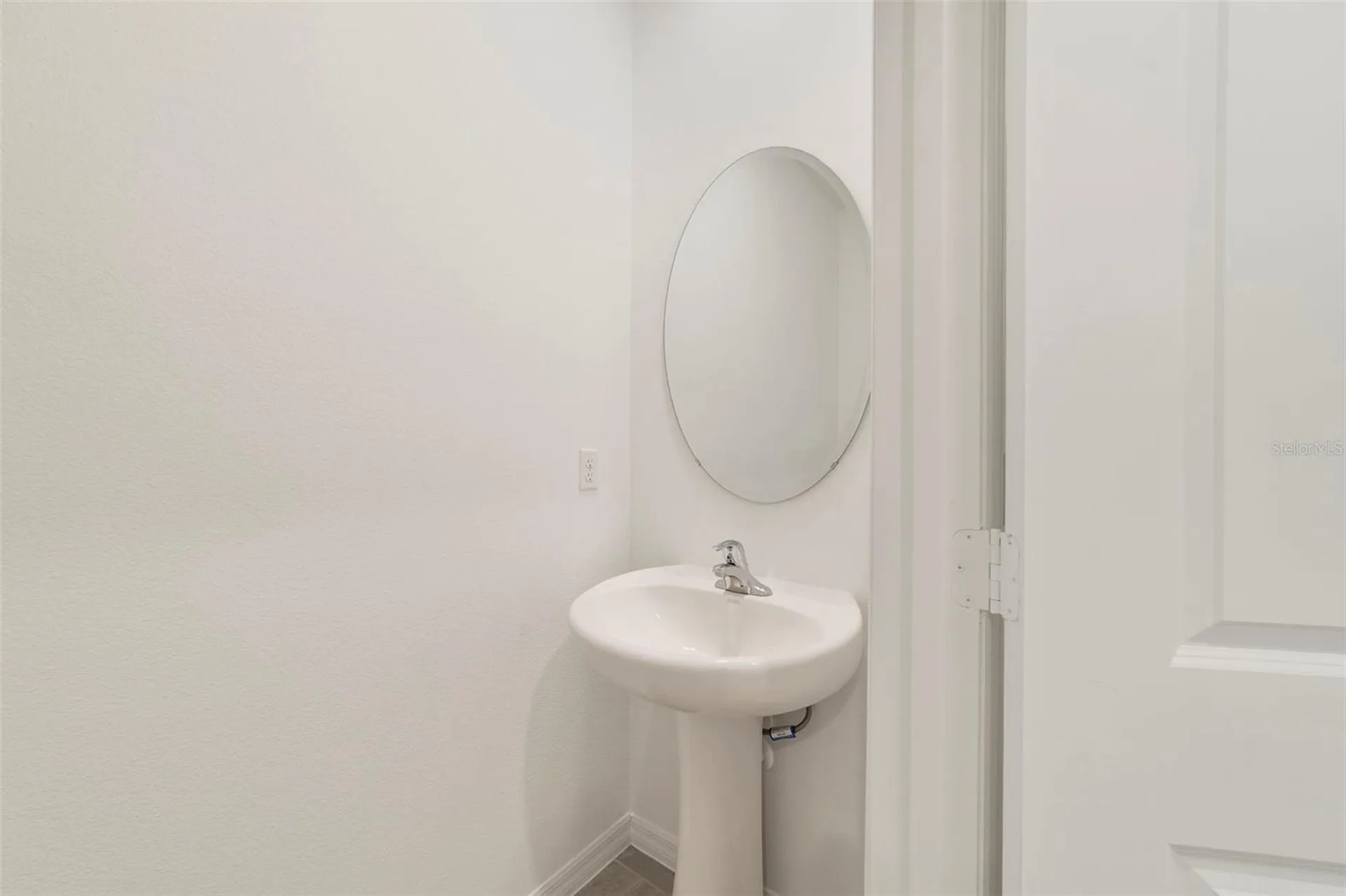 1665 Greenleaf Woods Cove Oviedo FL 32765