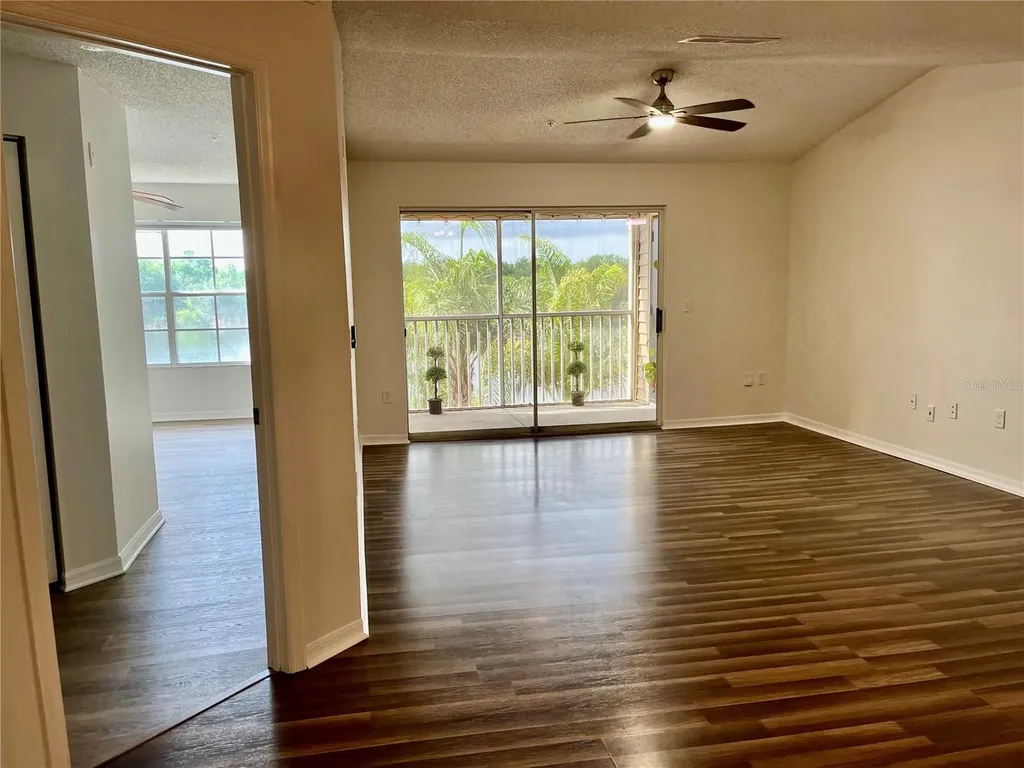 1939 Summer Club Apt Drive Oviedo FL 32765