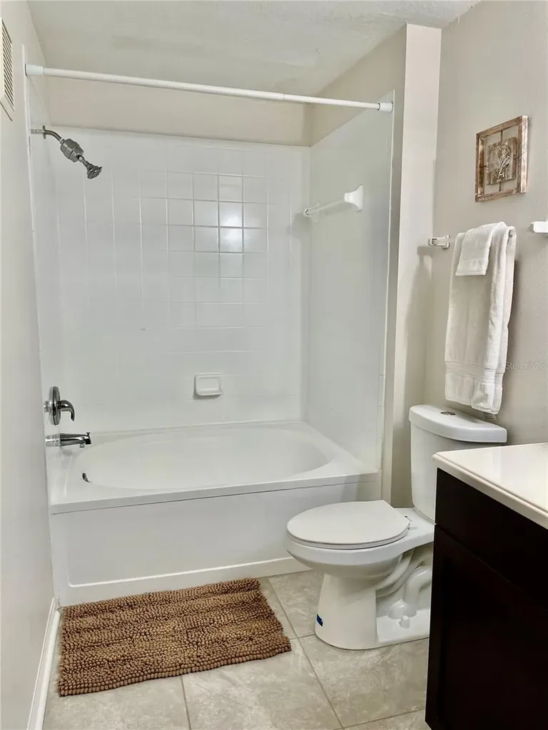 1939 Summer Club Apt Drive Oviedo FL 32765