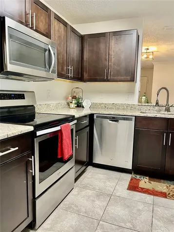 1939 Summer Club Apt Drive Oviedo FL 32765