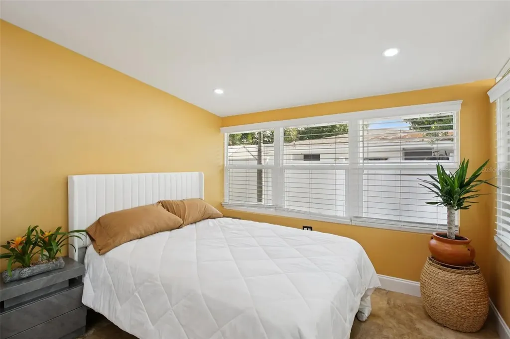 3925 Prado Drive Sarasota FL 34235
