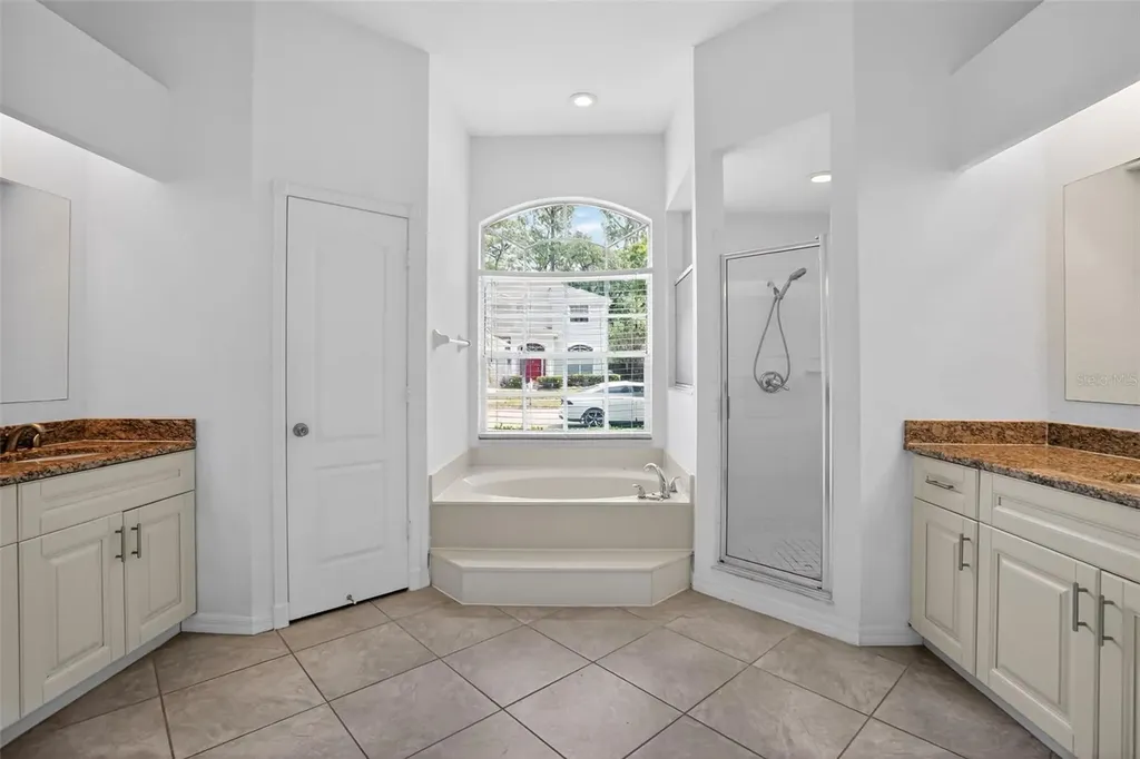 3725 Hollow Wood Drive Valrico FL 33596