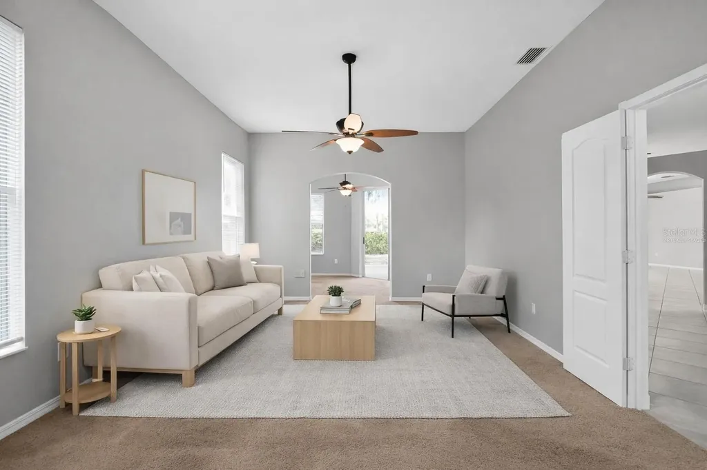 3725 Hollow Wood Drive Valrico FL 33596