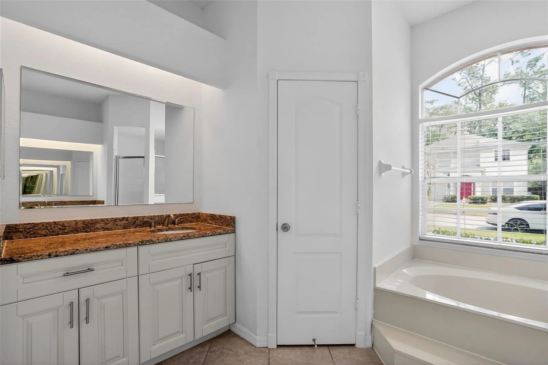 3725 Hollow Wood Drive Valrico FL 33596