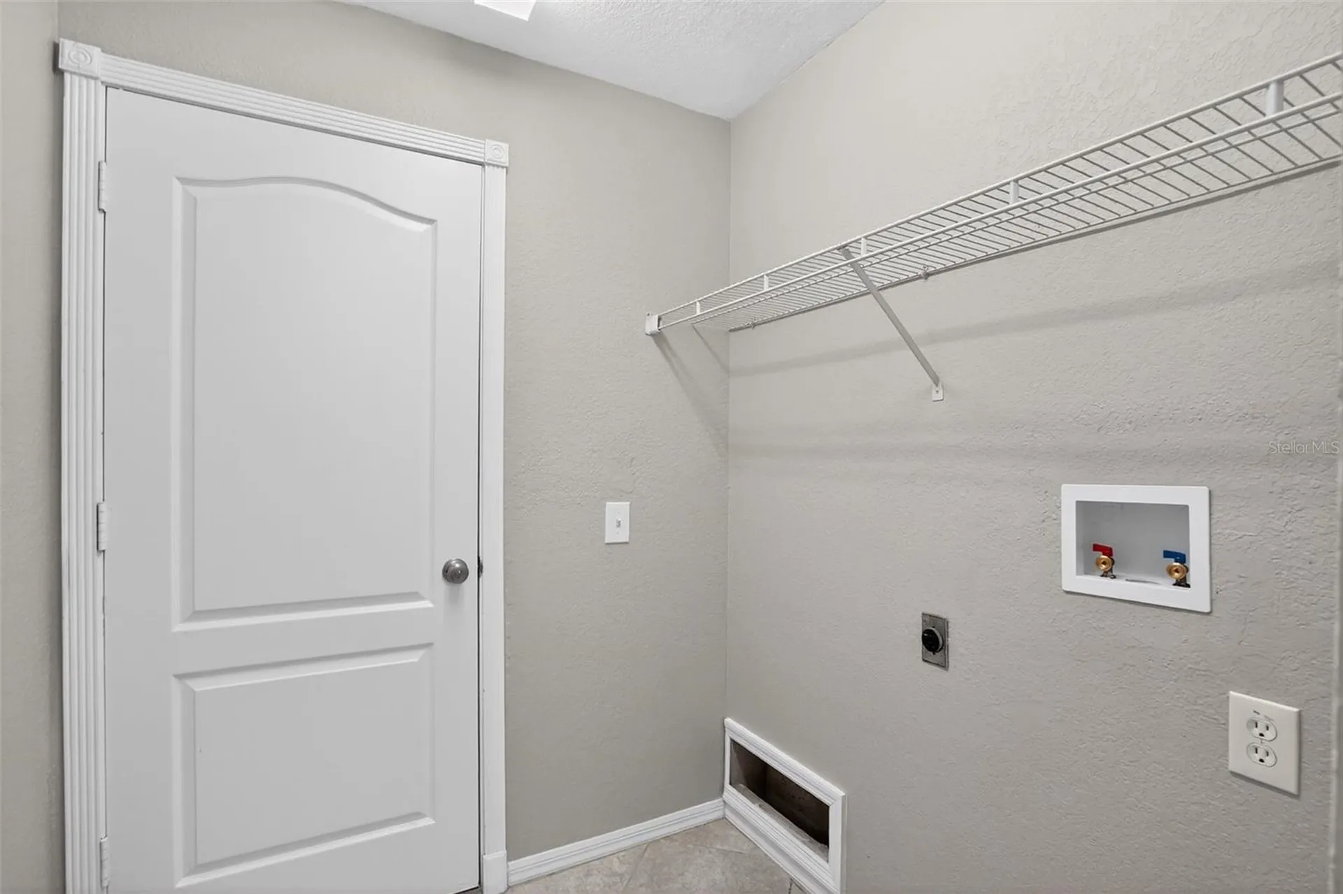 3725 Hollow Wood Drive Valrico FL 33596