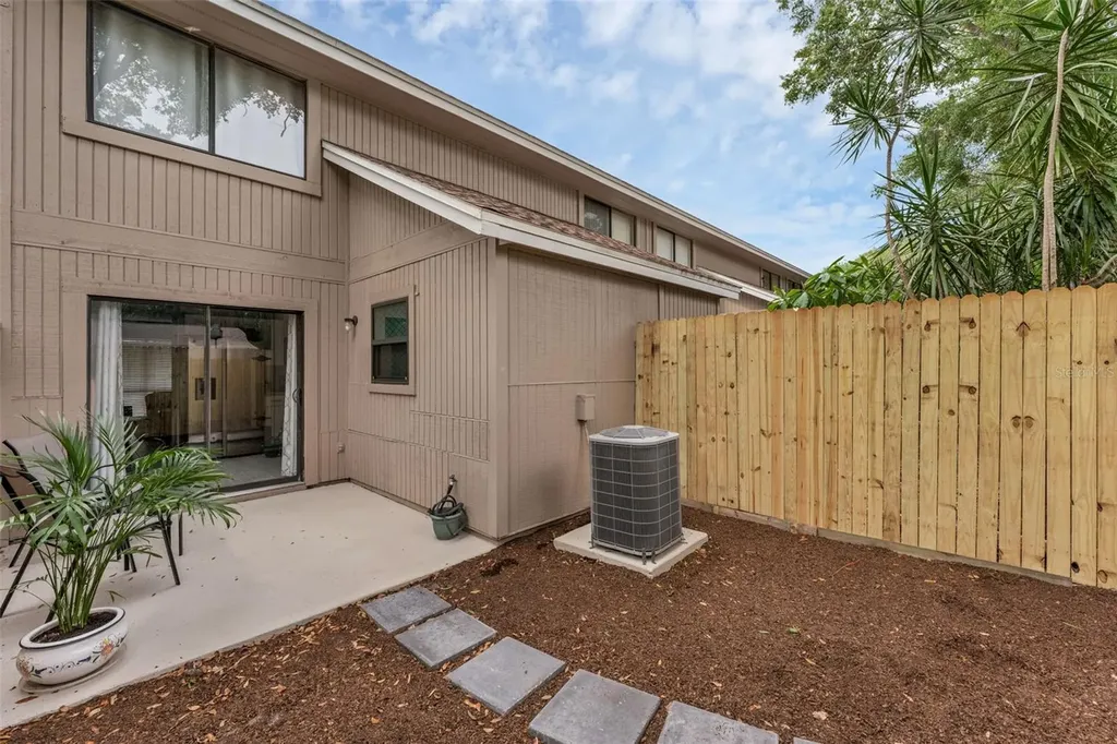 752 Howland Lane Altamonte Springs FL 32701