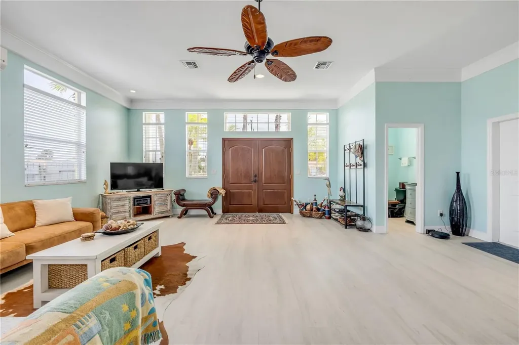 708 Ocean Avenue New Smyrna Beach FL 32169