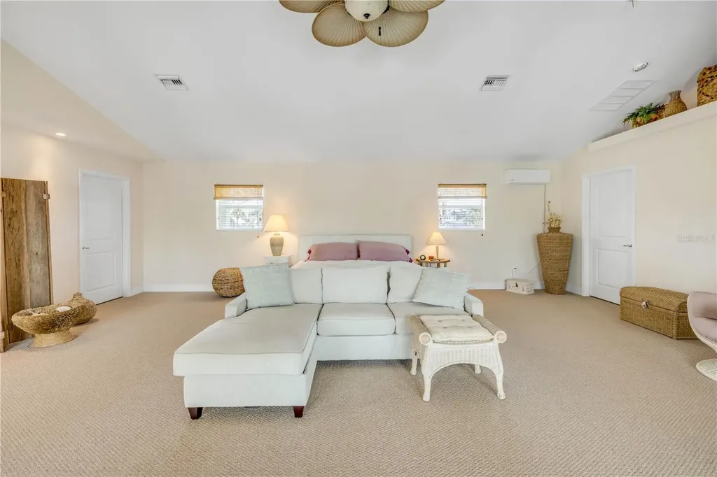 708 Ocean Avenue New Smyrna Beach FL 32169