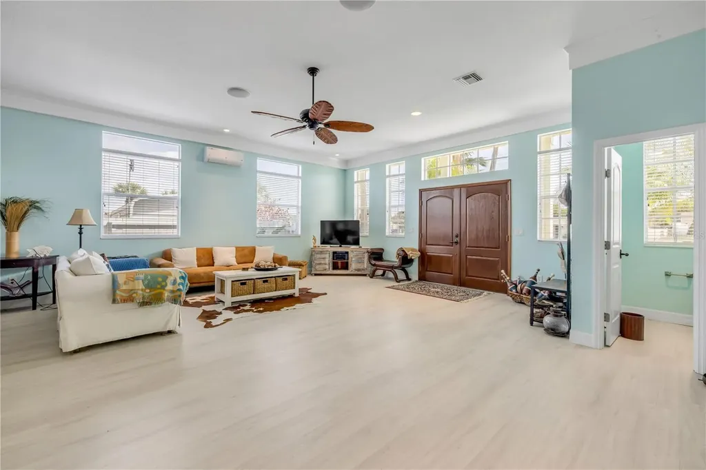 708 Ocean Avenue New Smyrna Beach FL 32169