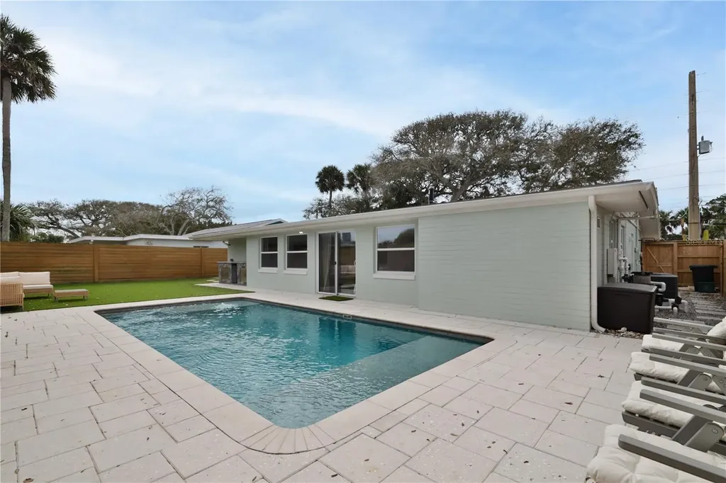 2307 Saxon Drive New Smyrna Beach FL 32169